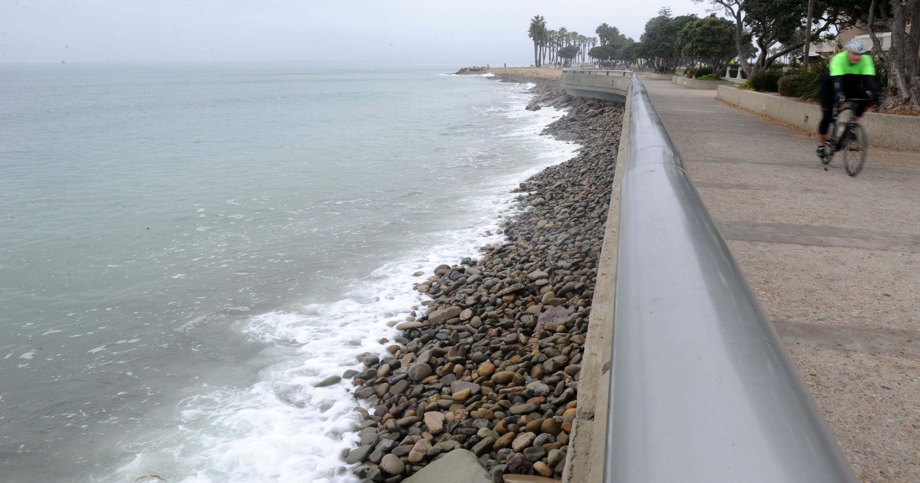 King tides hit Ventura County coast