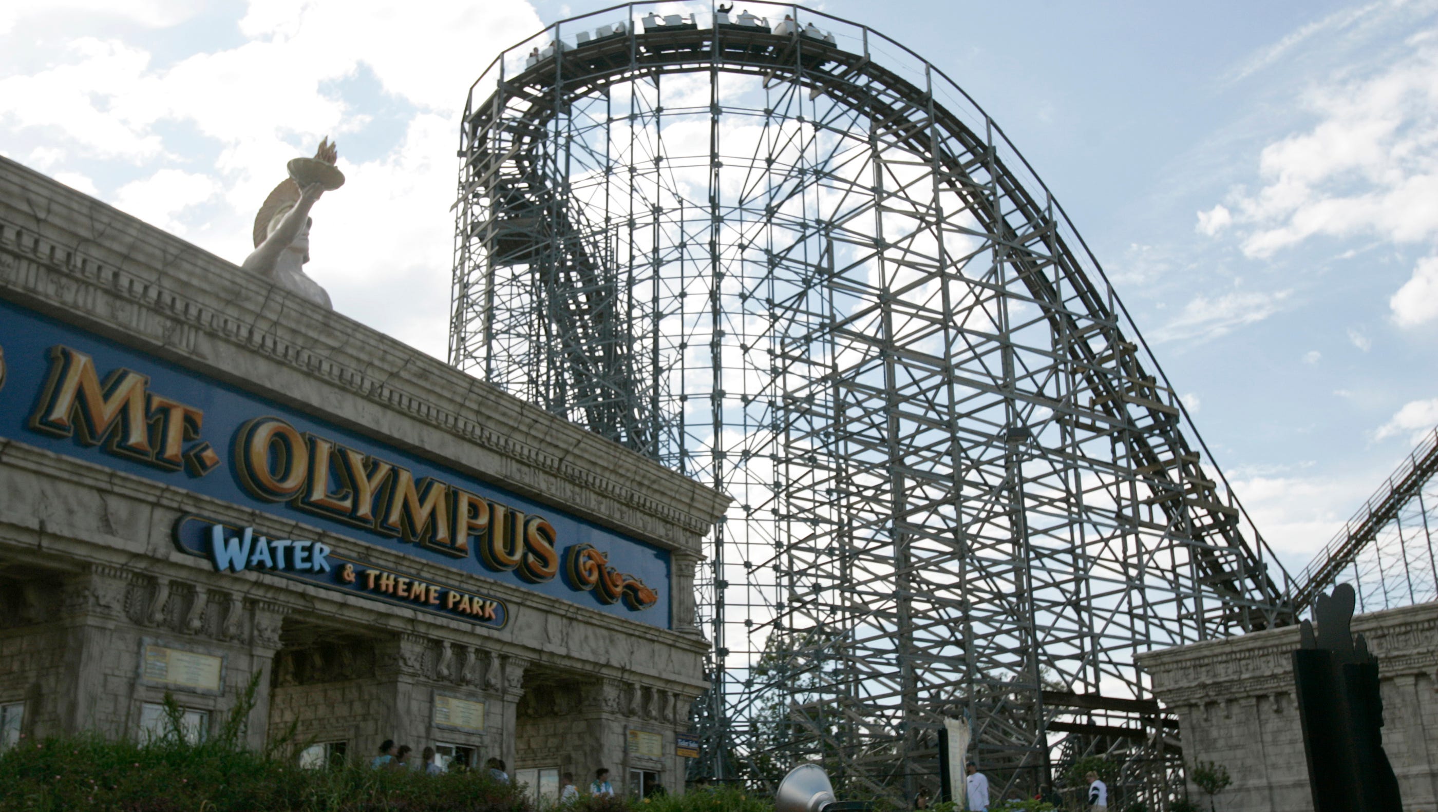 Wisconsin Dells' Mt. Olympus is adding a rotating water slide