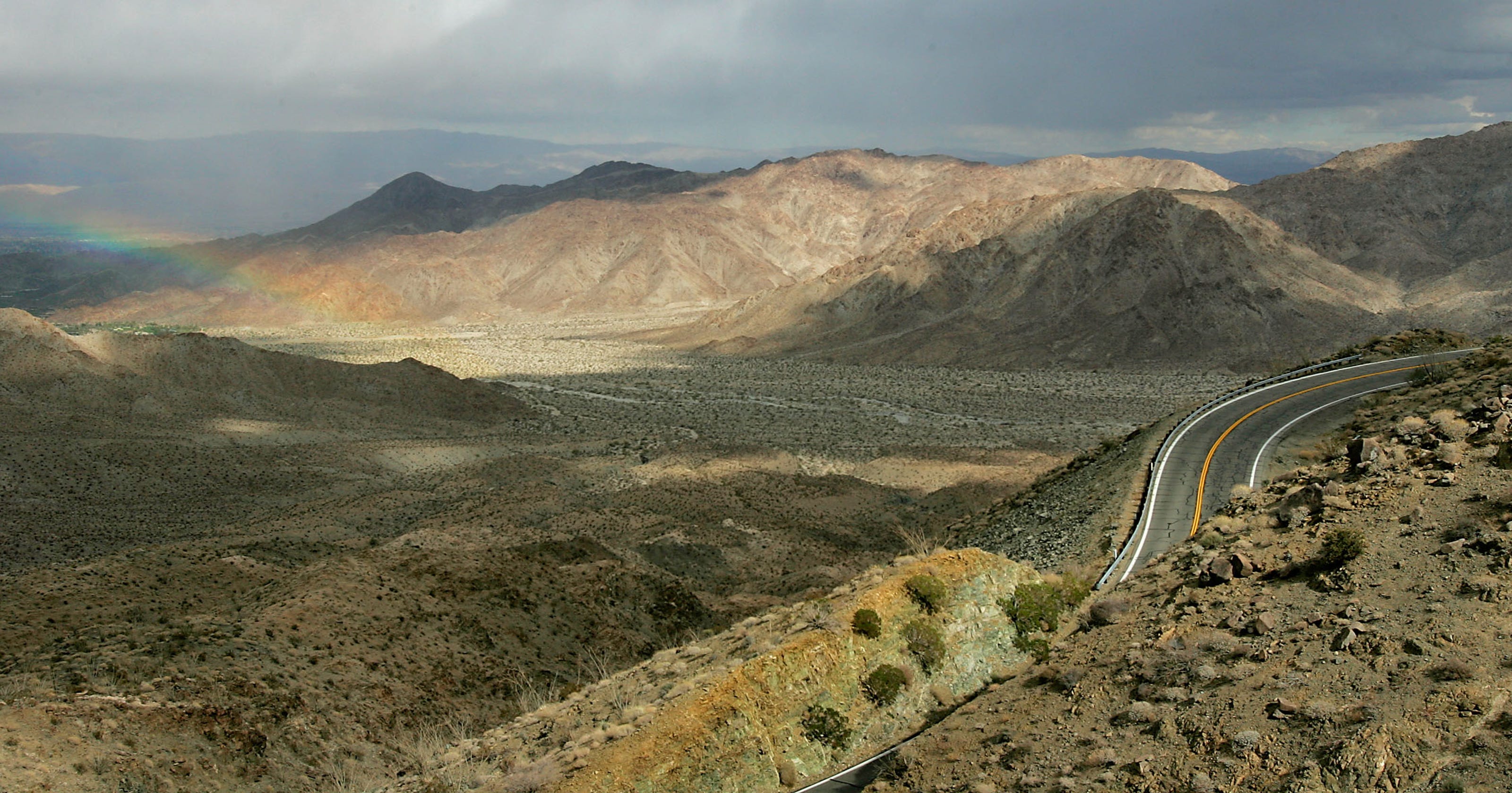 Mira Loma man killed in Highway 74 crash involving minivan, motorcycle