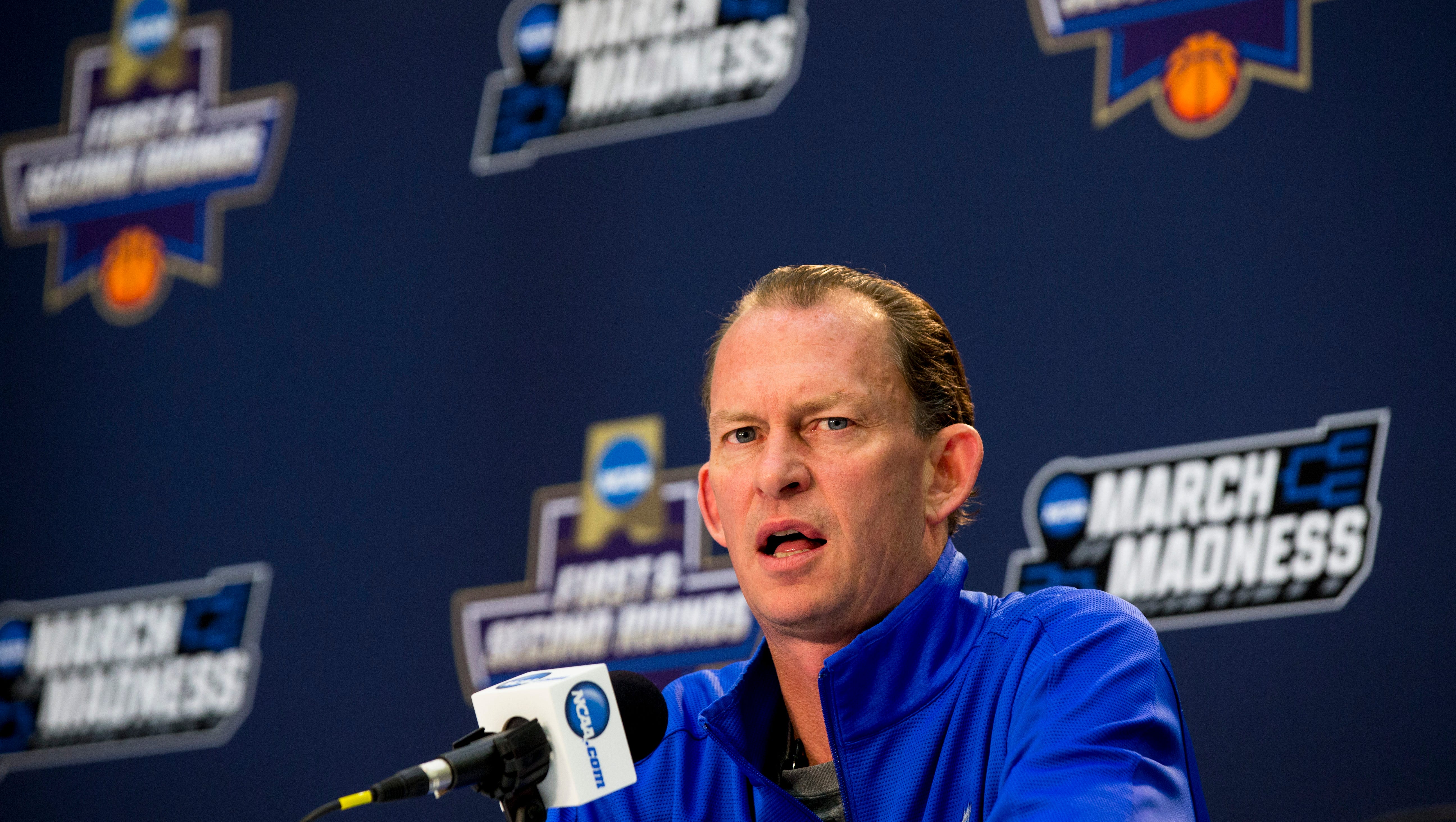Fgcu Men S Coach Joe Dooley Reportedly Going To East Carolina