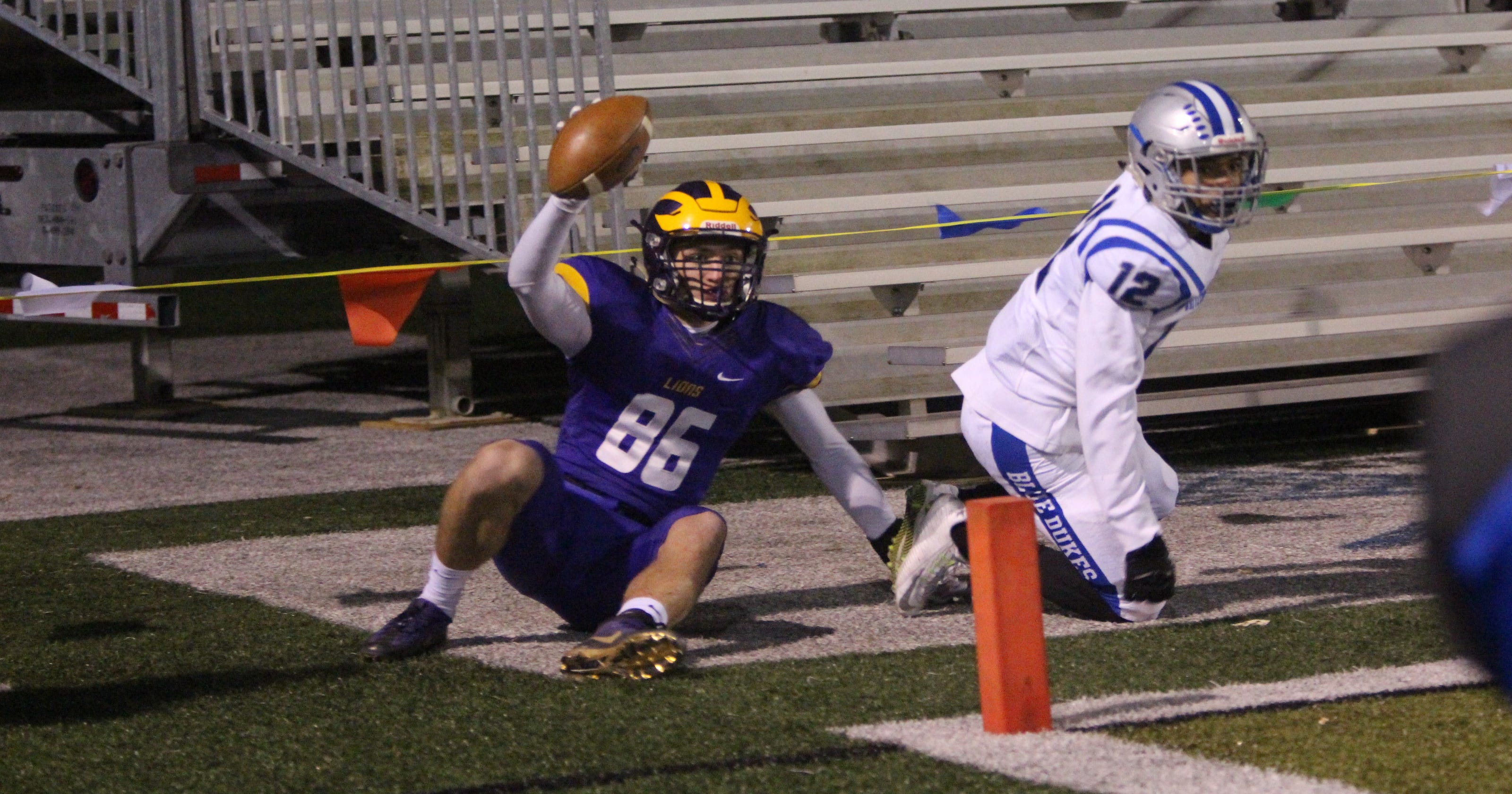 Strengths of New Berlin Eisenhower lift Lions to Division 3 title game