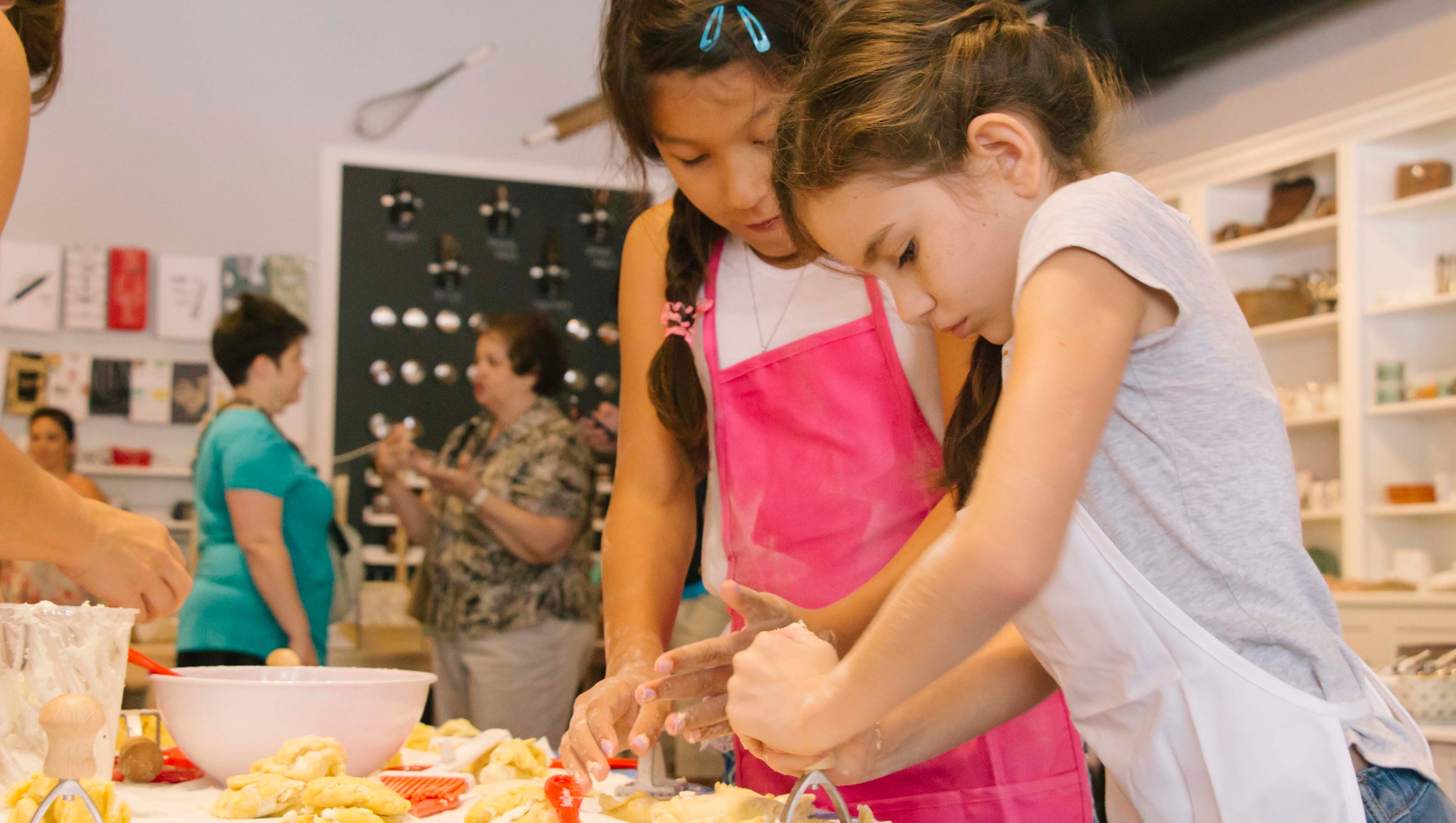 Cooking classes for kids expand in the Louisville area