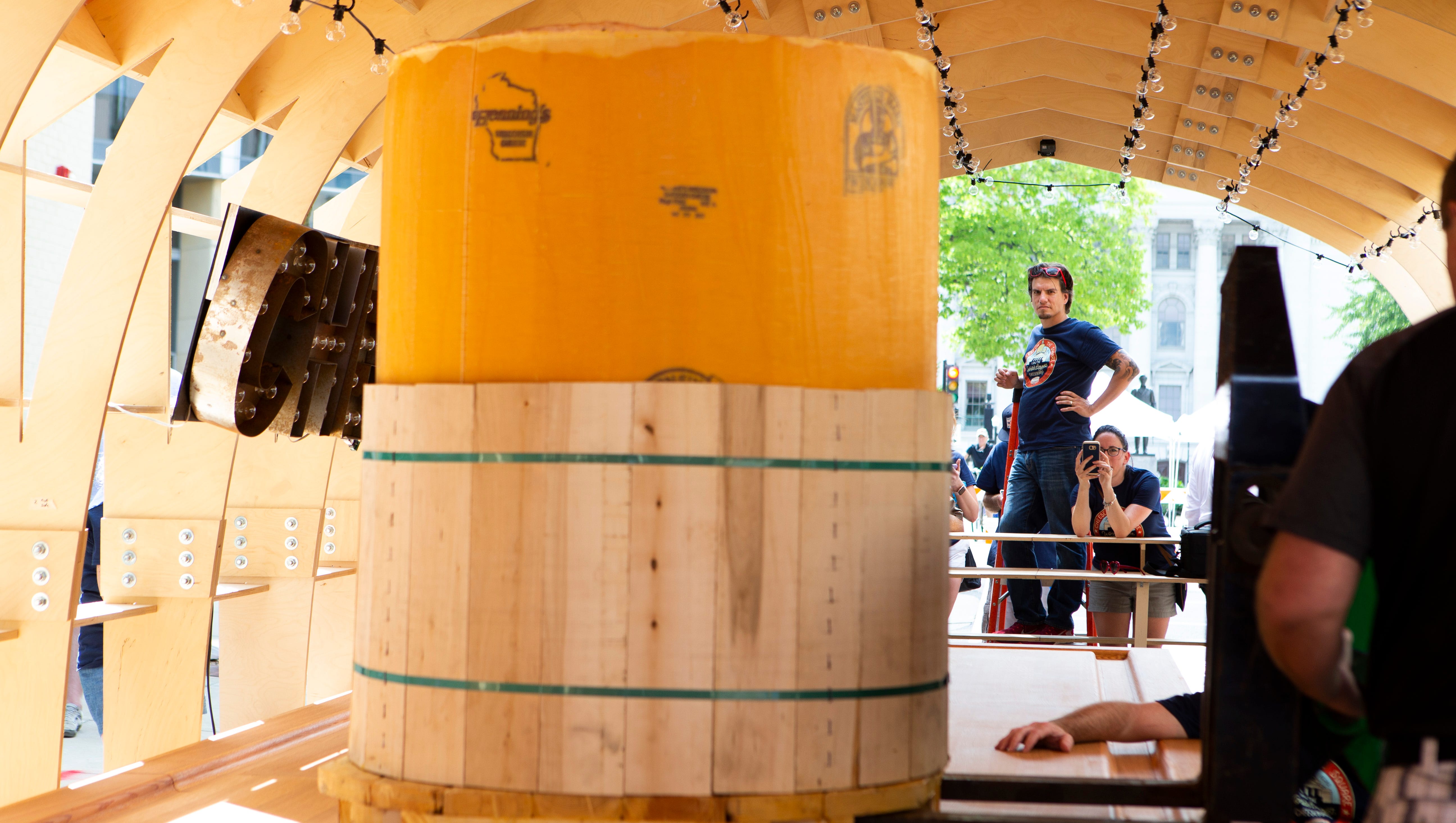 Wisconsin has the Guinness World Record for the largest cheeseboard
