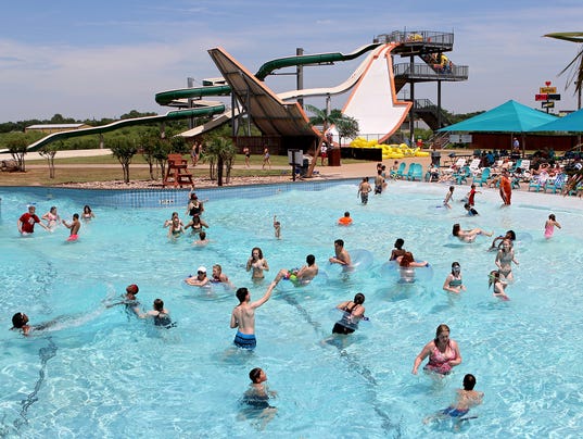 Castaway Cove Waterpark kicks off 2017 season