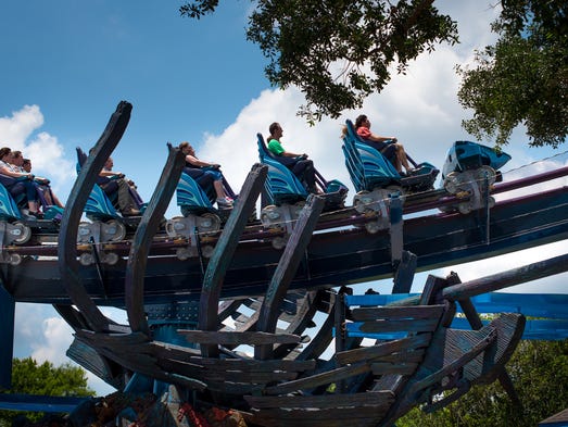 Exclusive: Pre-opening ride of Mako, Orlando's fastest coaster