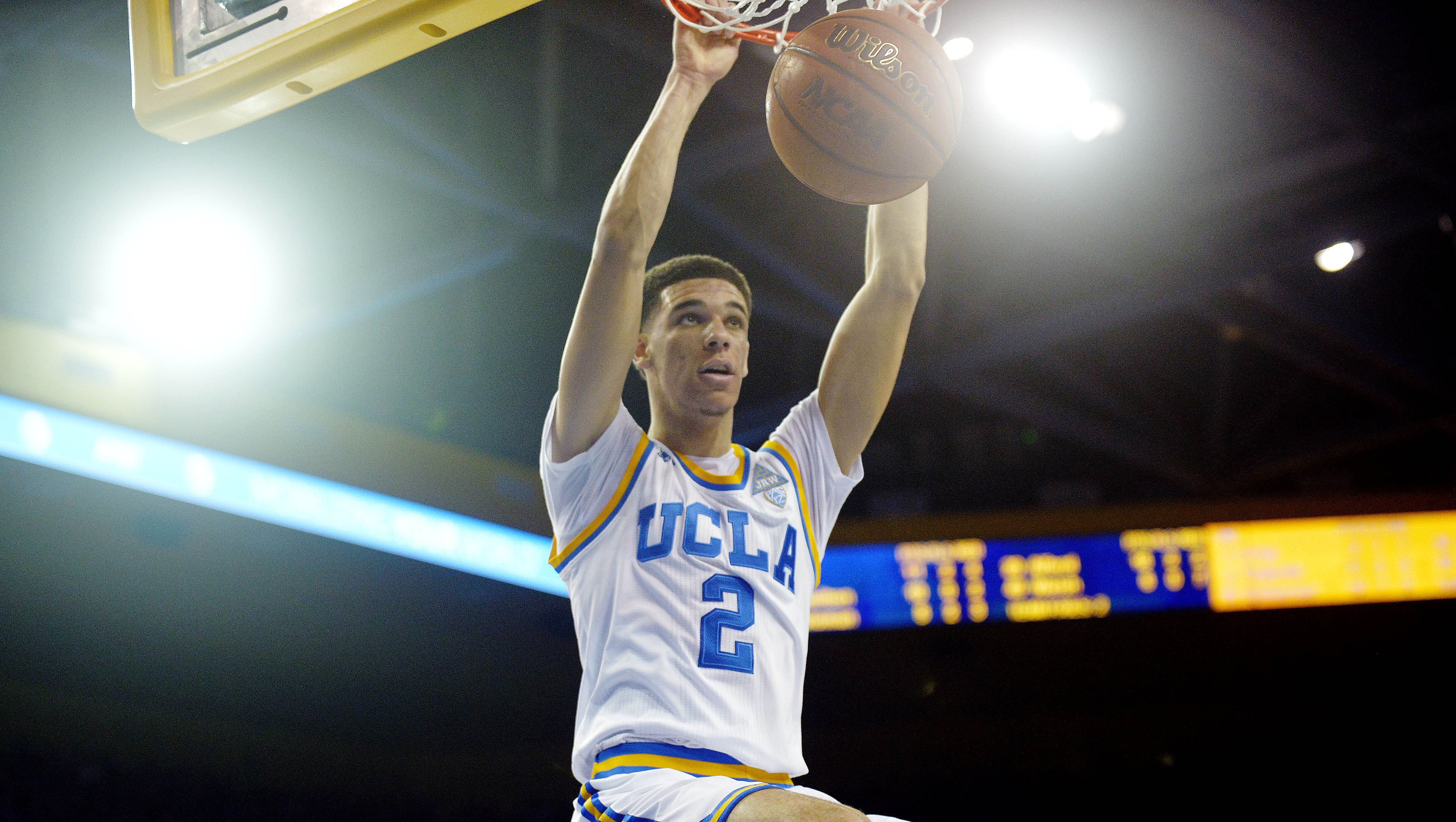 Usa Today Sports Freshman Of The Year Ucla S Lonzo Ball