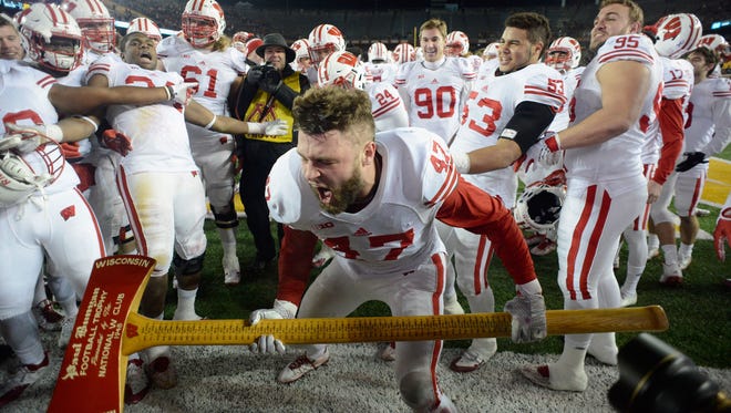 Wisconsin Football Badgers Remain At No 5 In Rankings But Focus