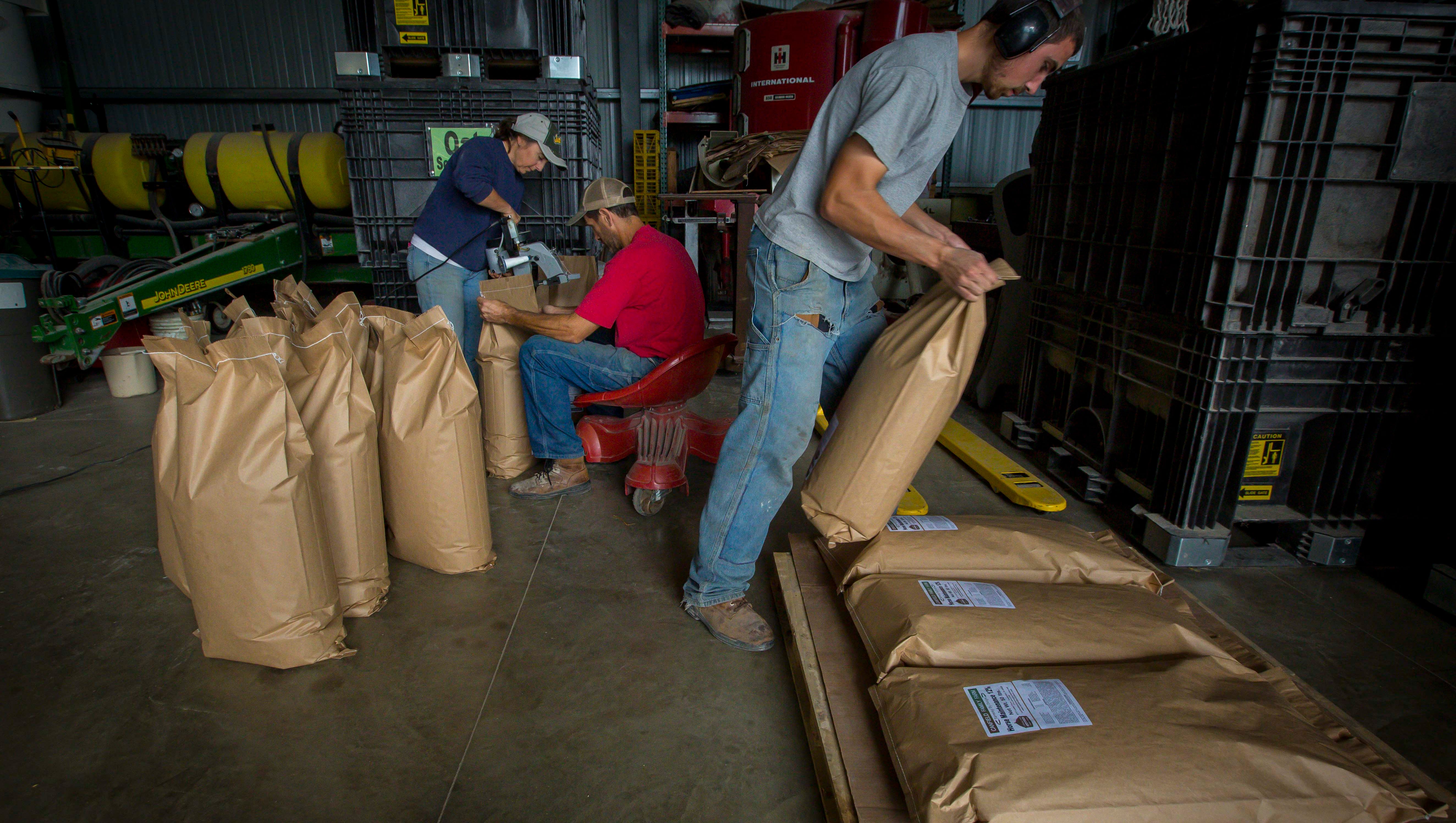 Quaker Oats are made in Iowa, yet farmers lack market for the crop