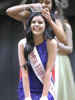 Hayley Hunt is crowned Miss Ventura County 2018.