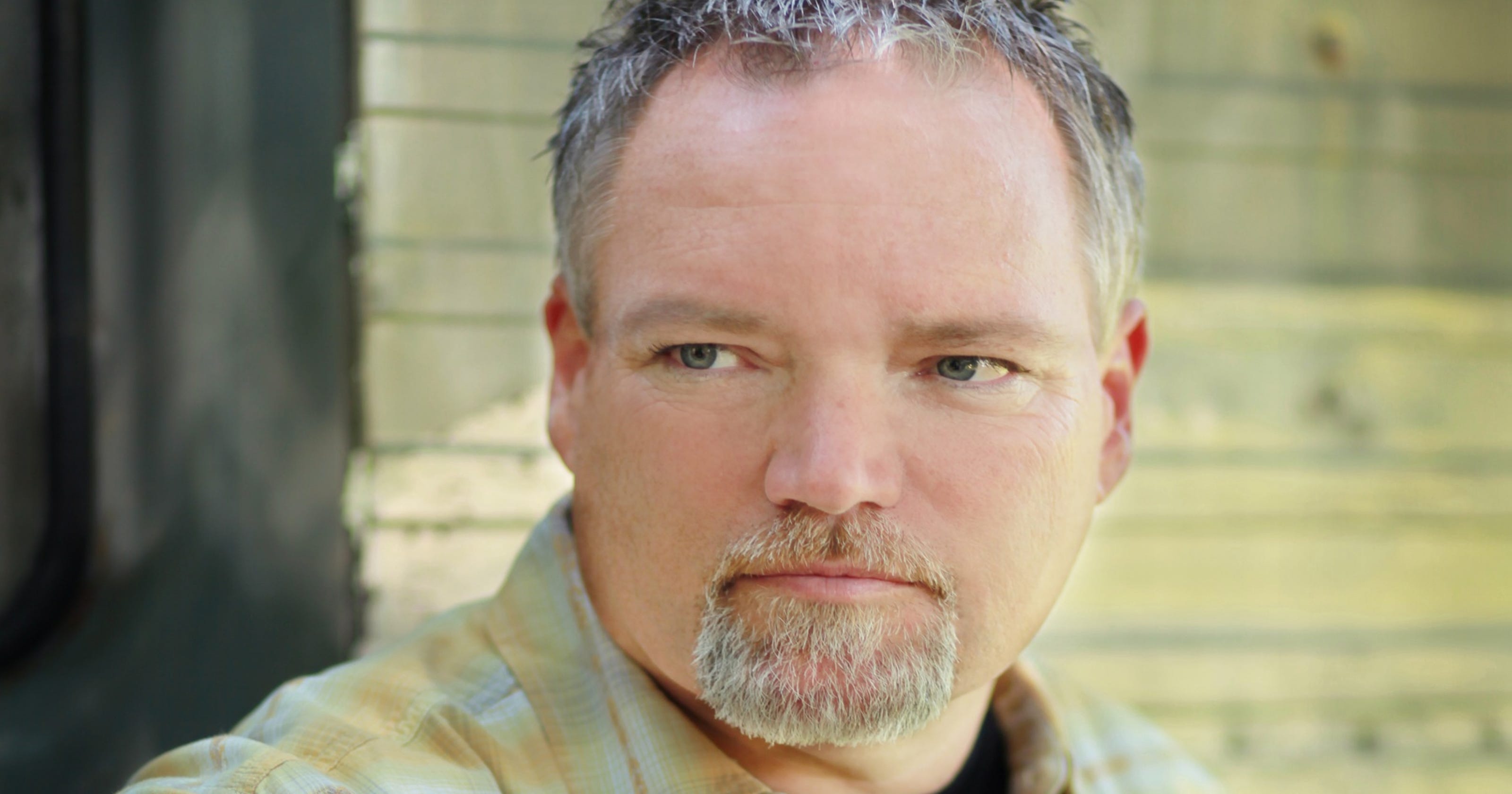 Country singer John Berry 'I'm alive' despite AOL mixup