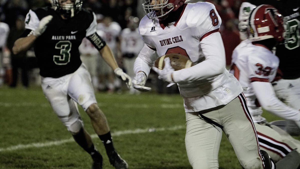 Mccabe Divine Child S Theo Day Clutch In Regional Win Over Allen Park
