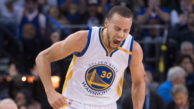 Stephen Curry had 20 points and 11 assists in the Warriors' rout.