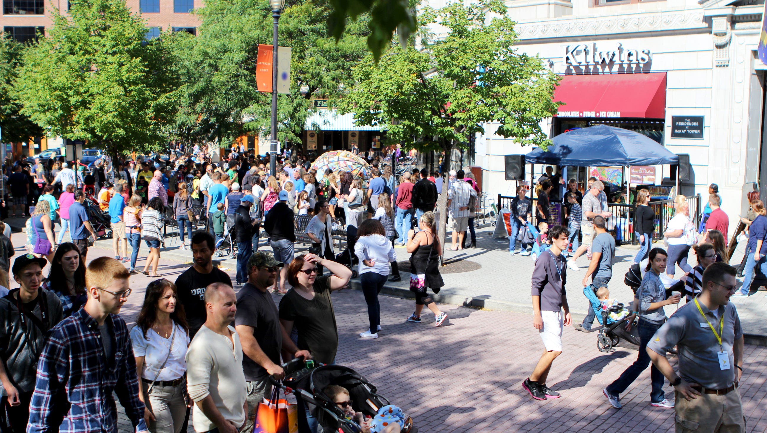 Michigan S Hot Spot Is Kent County Home Of Grand Rapids Census Shows Our hotels are near the very best grand rapids attractions, neighborhoods & restaurants. michigan s hot spot is kent county