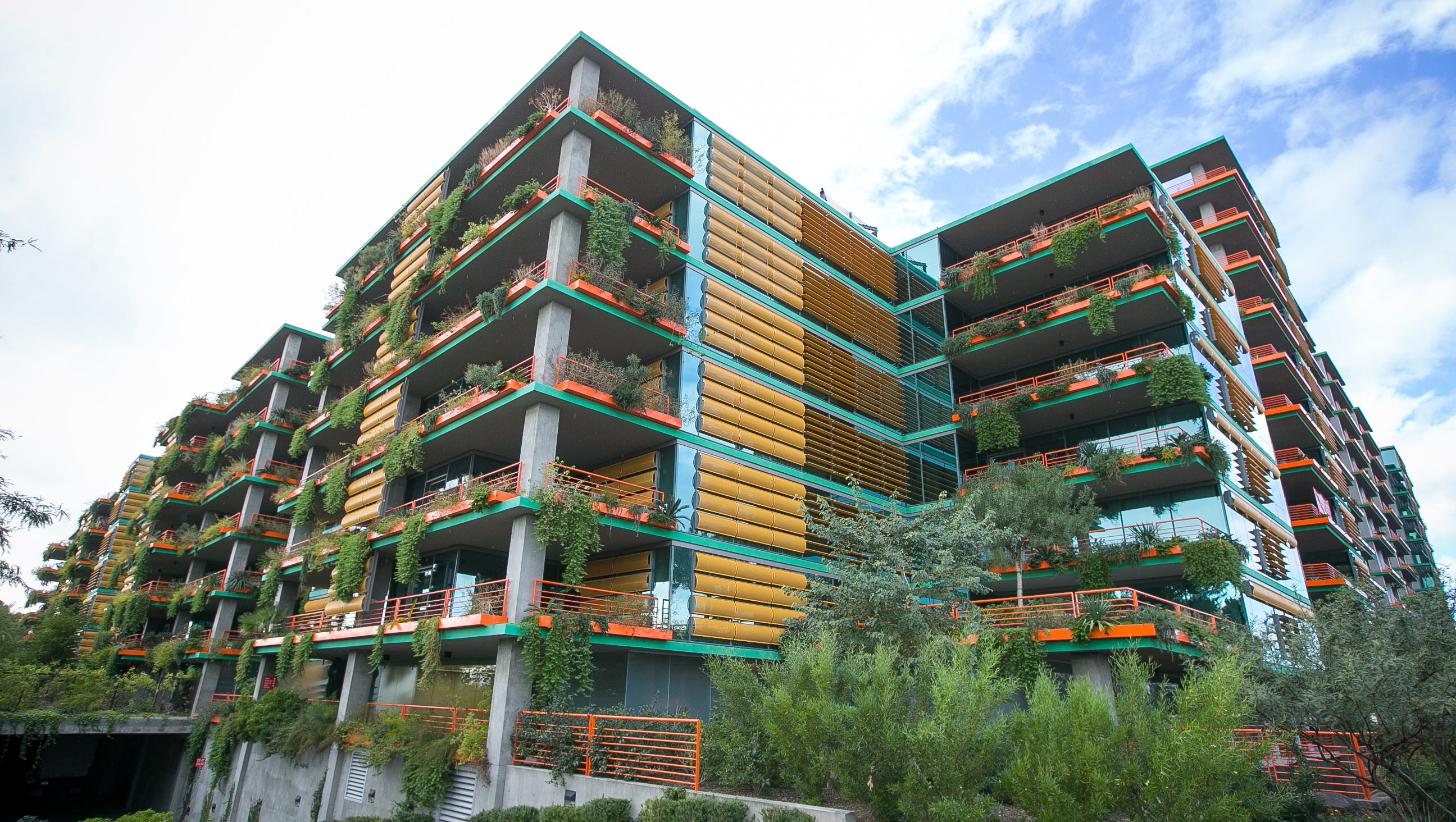 COOL HOME
