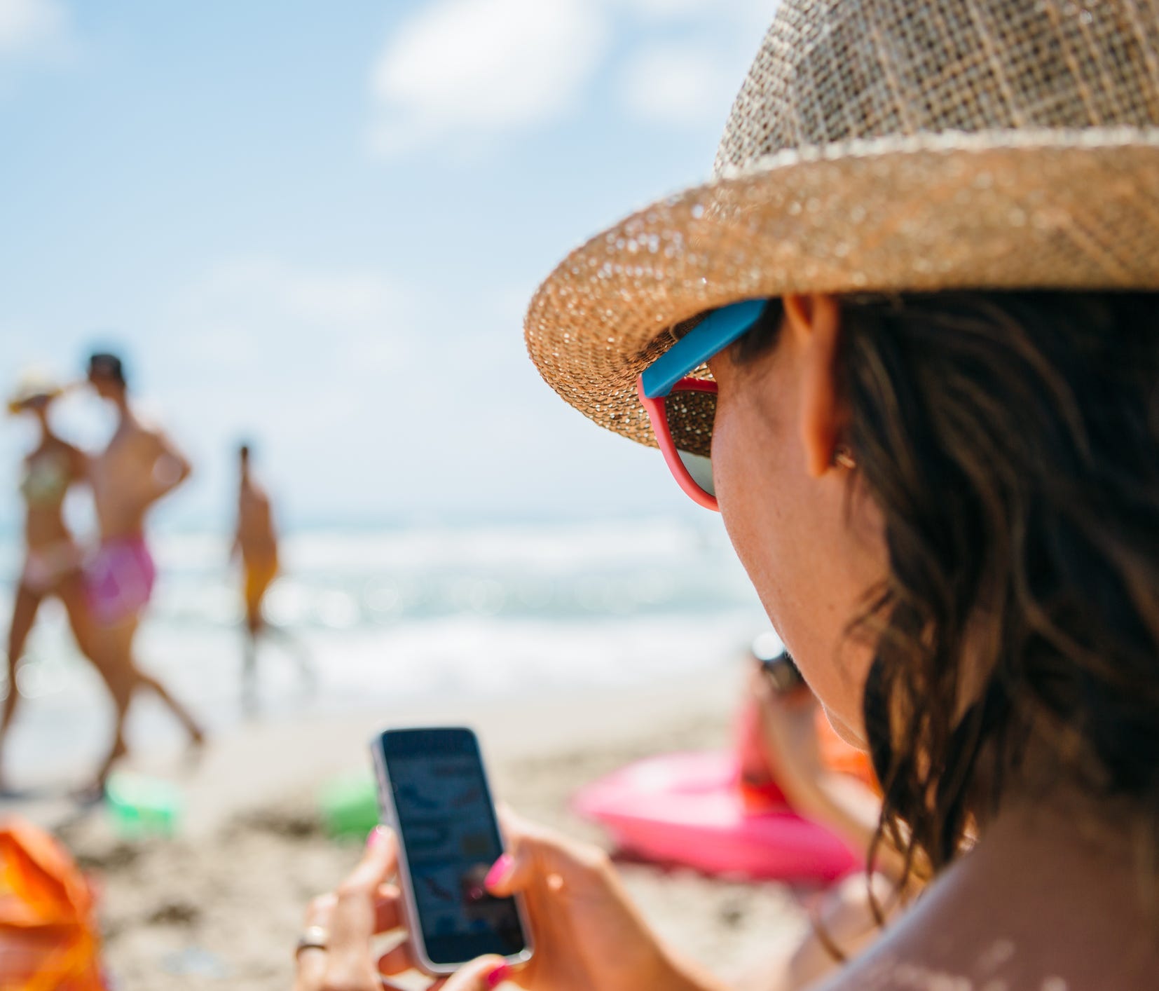 Travelers are tied to their cellphones 24 hours a day. The travel industry wants it to be that way.