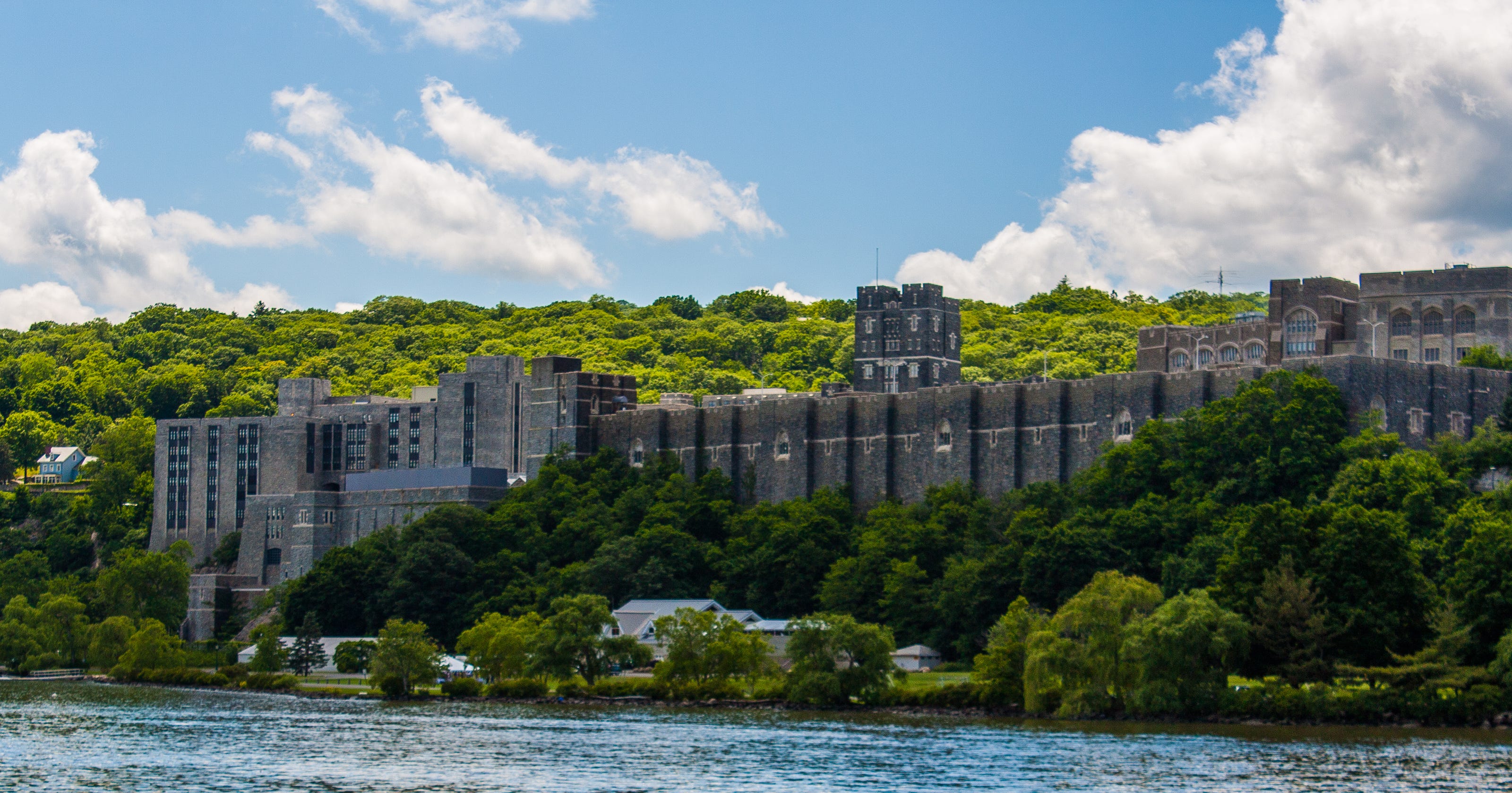 how to tour west point