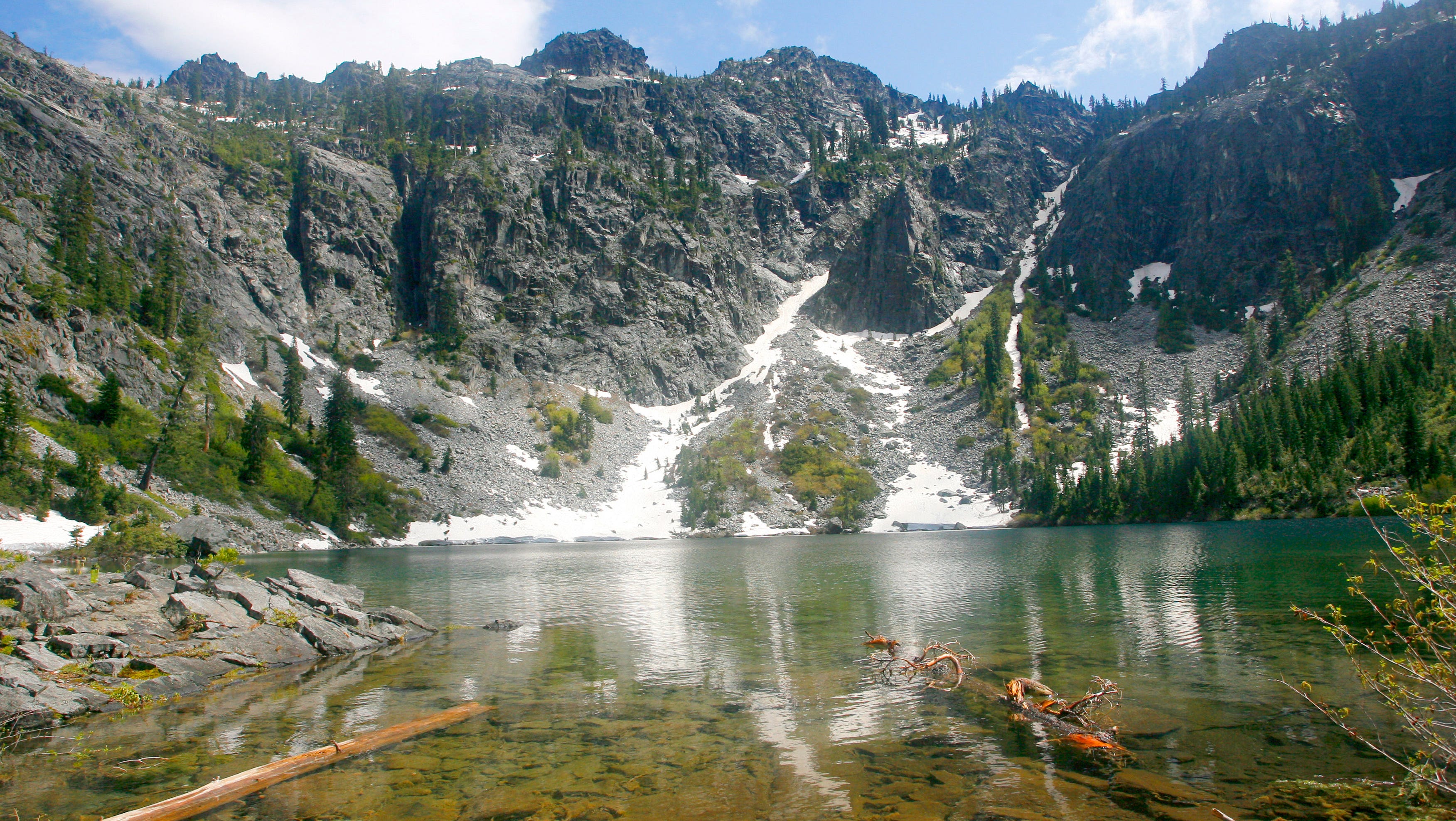 The 5 Best Hikes Of The Siskiyou Wilderness Includes Lakes Old Growth
