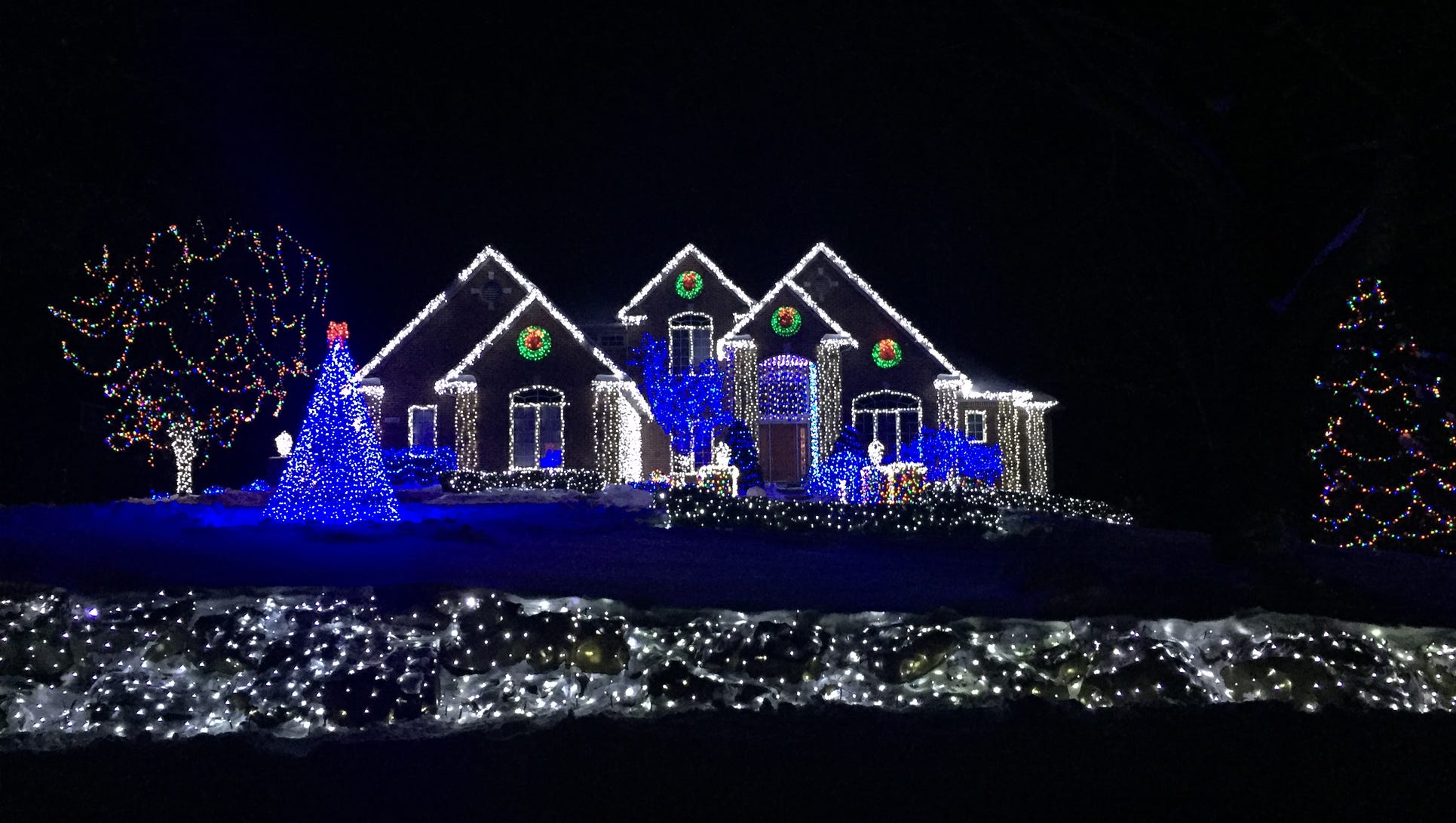 Livingston County 2016 Christmas Light Tour