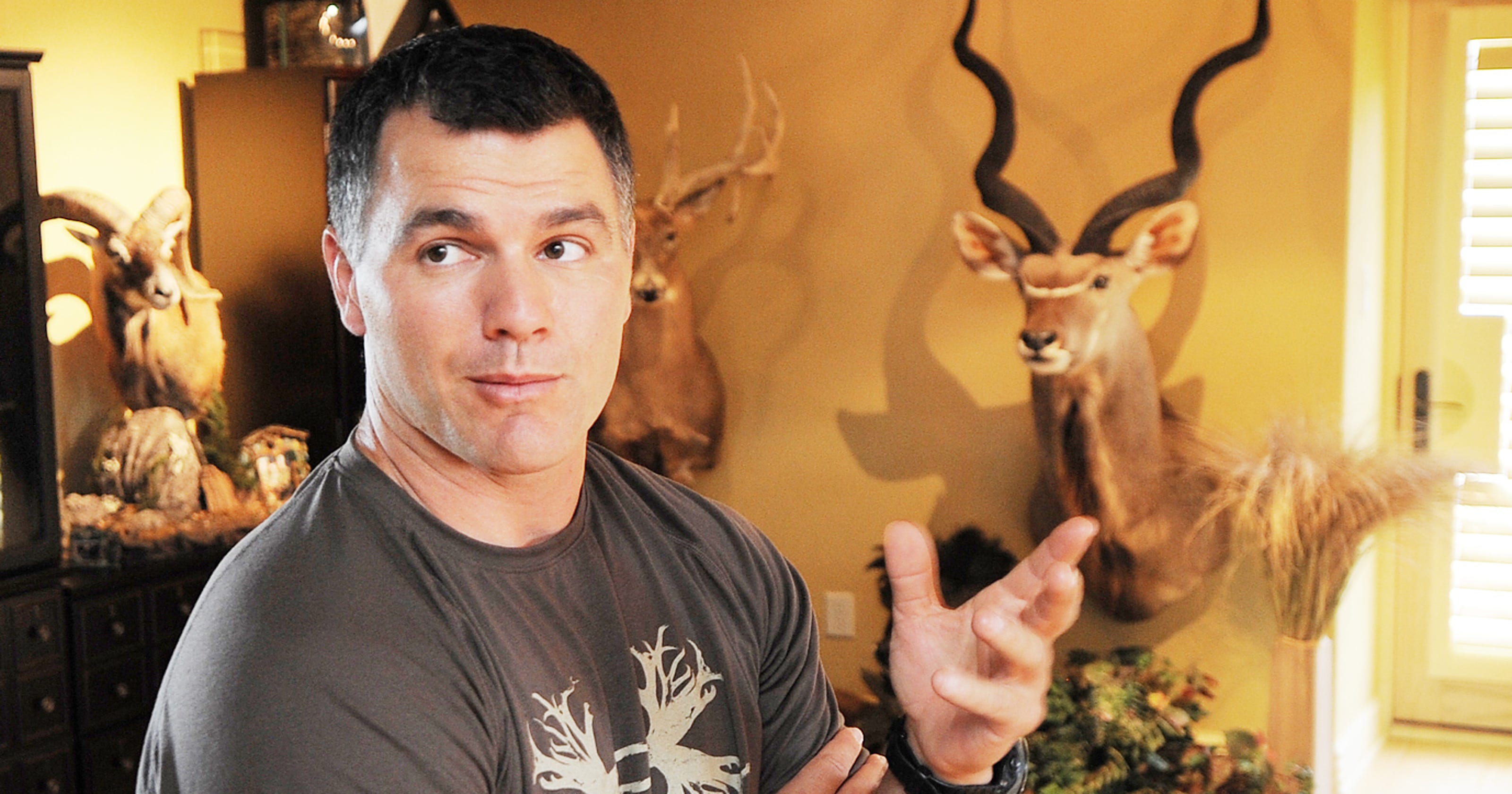 Colts kicker Adam Vinatieri takes 'big game' literally 