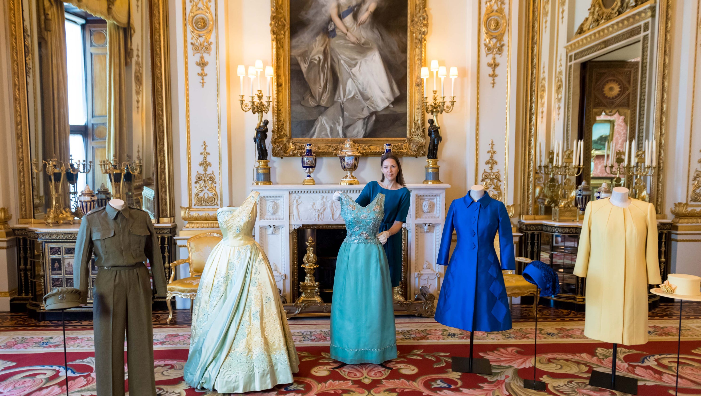 Queen Elizabeth's wardrobe exhibit will remind you she was ...