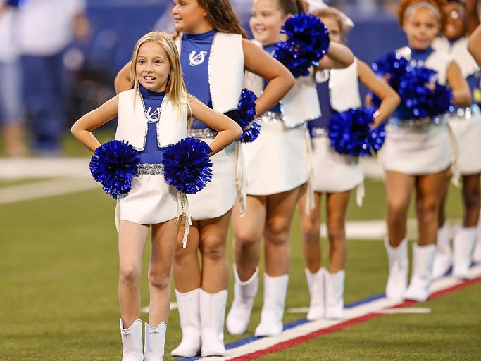 Indianapolis Colts junior cheerleaders shine in pregame performance
