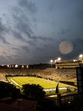 Vanderbilt Announces New Radio Home For Football Men S Basketball