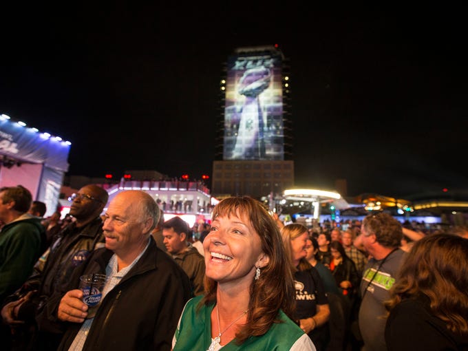 Photos Verizon Super Bowl Central