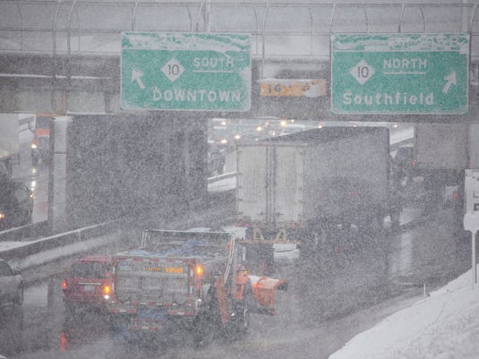 Winter Weather Pounds Michigan Dozens Of Crashes School Closings