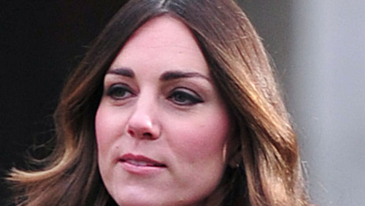 Kate Middleton S Gray Hair Shows In London Kate Middleton S Gray Hair Shows In London