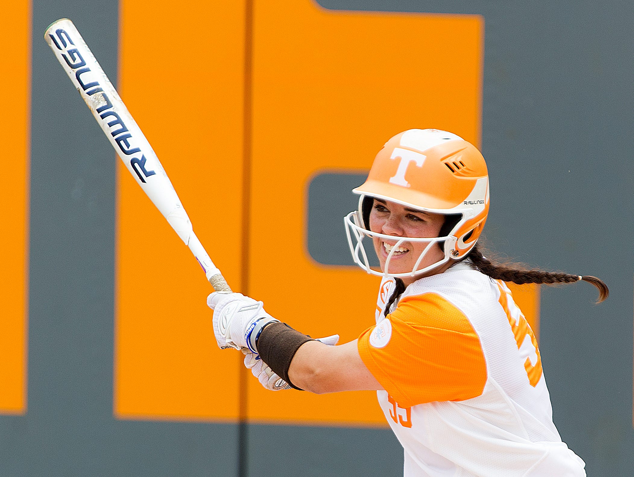 UT Lady Vols win softball series opener; doubleheader set for Saturday USA TODAY Sports