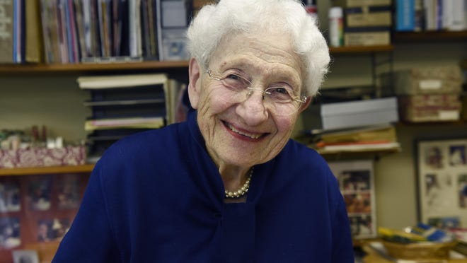 Ruth Adler Schnee, iconic Southfield-based textile designer, dies at 99 Ruth Adler Schnee, iconic Southfield-based textile designer, dies at 99