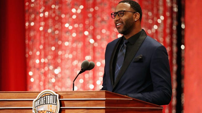 SPRINGFIELD, MA - SEPTEMBER 08:  Naismith Memorial Basketball Hall of Fame Class of 2017 enshrinee Tracy McGrady speaks during the 2017 Basketball Hall of Fame Enshrinement Ceremony at Symphony Hall on September 8, 2017 in Springfield, Massachusetts.  (Photo by Maddie Meyer/Getty Images) ORG XMIT: 775003956 ORIG FILE ID: 844480448