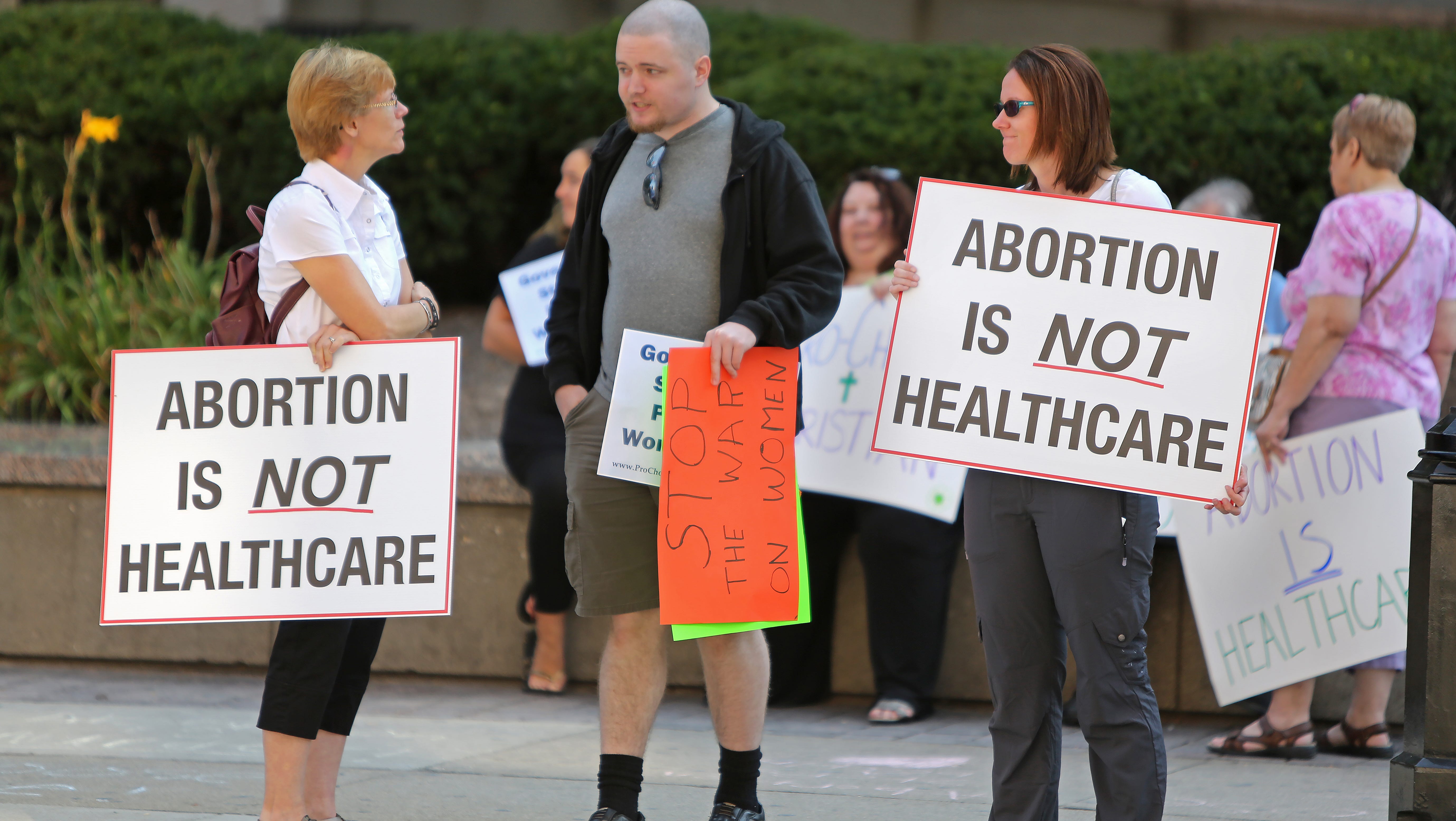 Planned Parenthood Sues Over Ohio Clinic Restriction