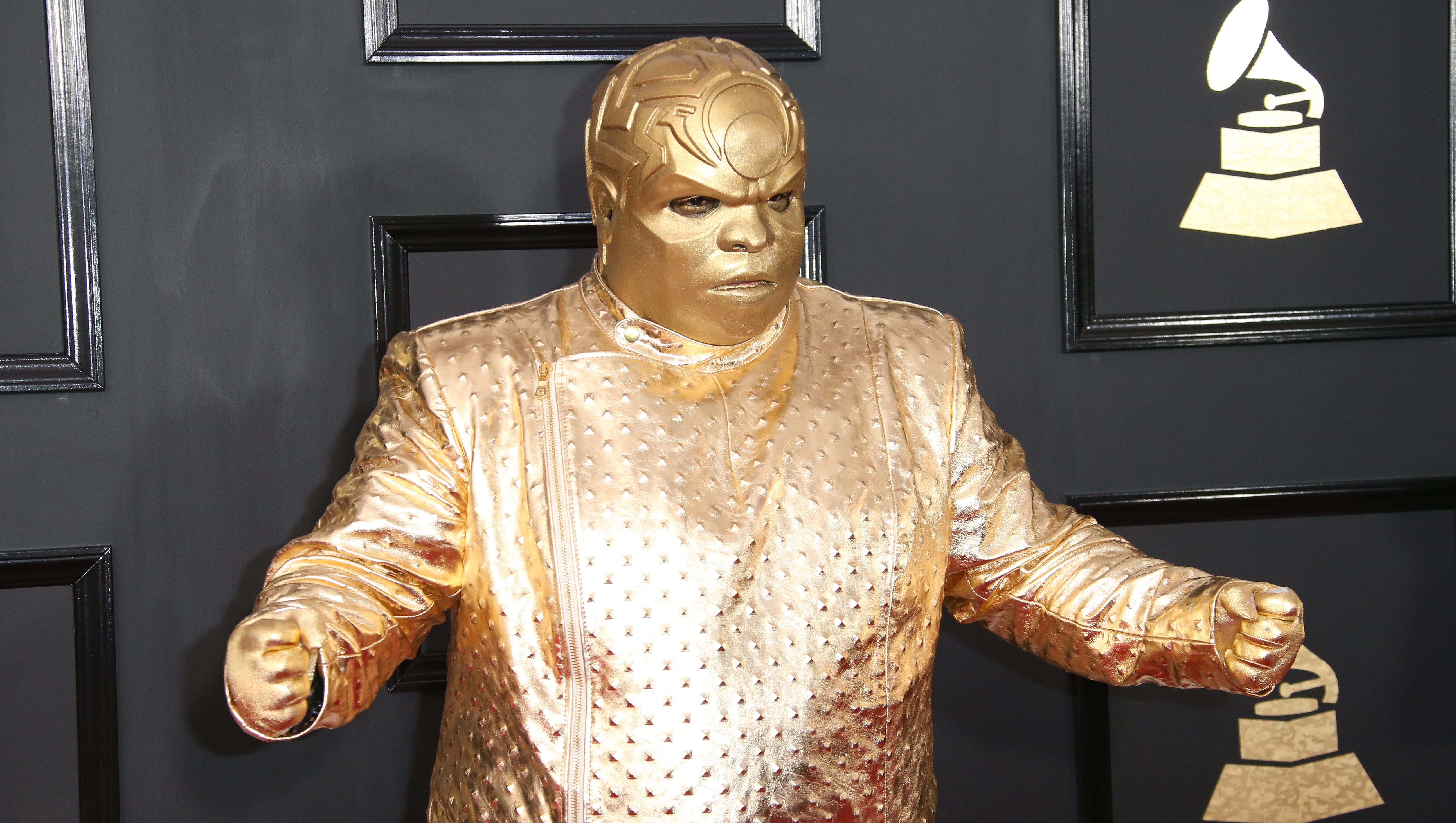Ceelo Green Is An Instant Meme In Full Gold At The Grammys