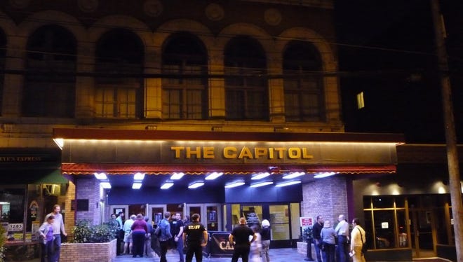 The Reborn Capitol Theatre S 500th Show Revisits Its First Bob Dylan