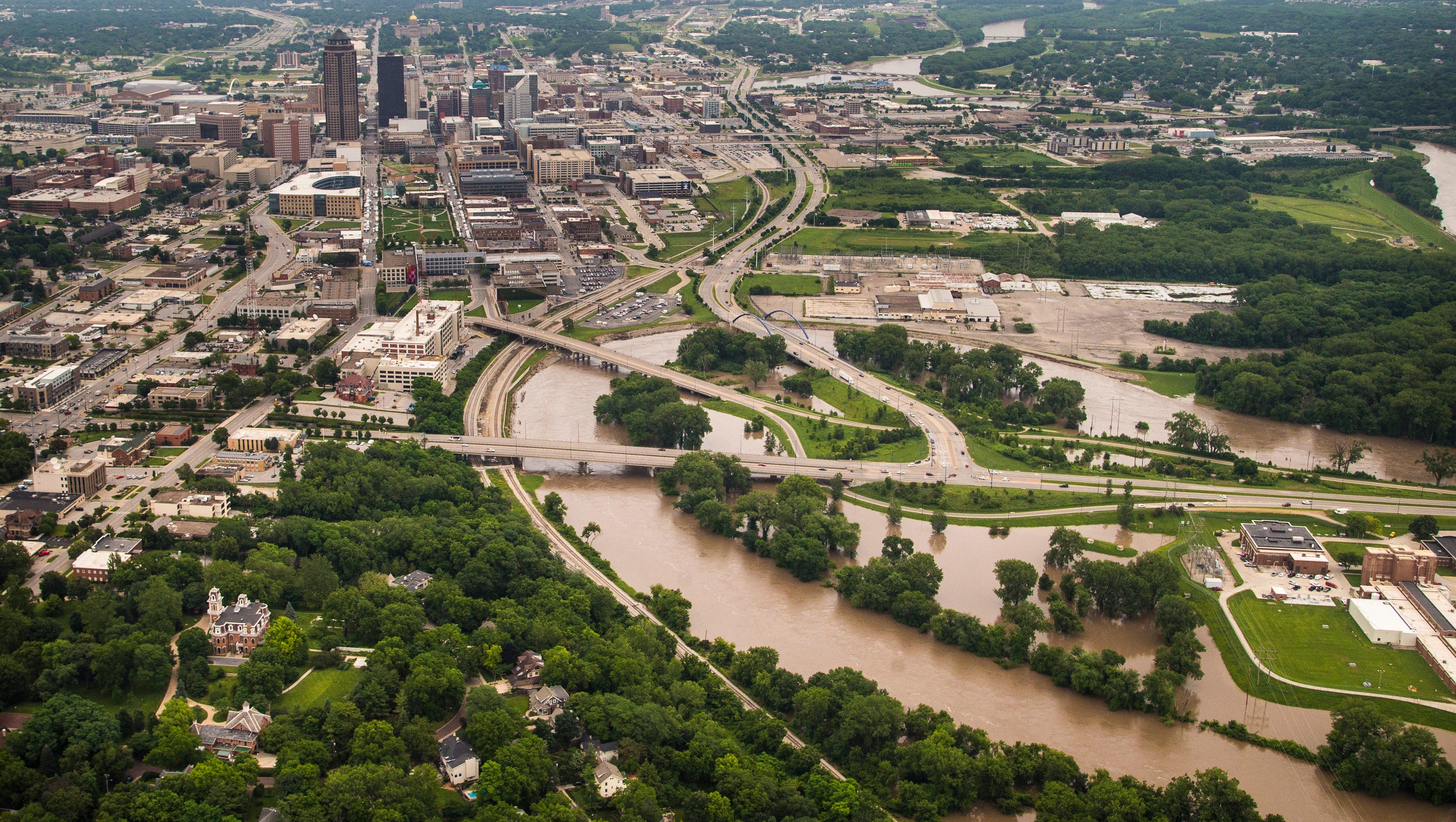 27 aerial photos Flooding in Des Moines metro