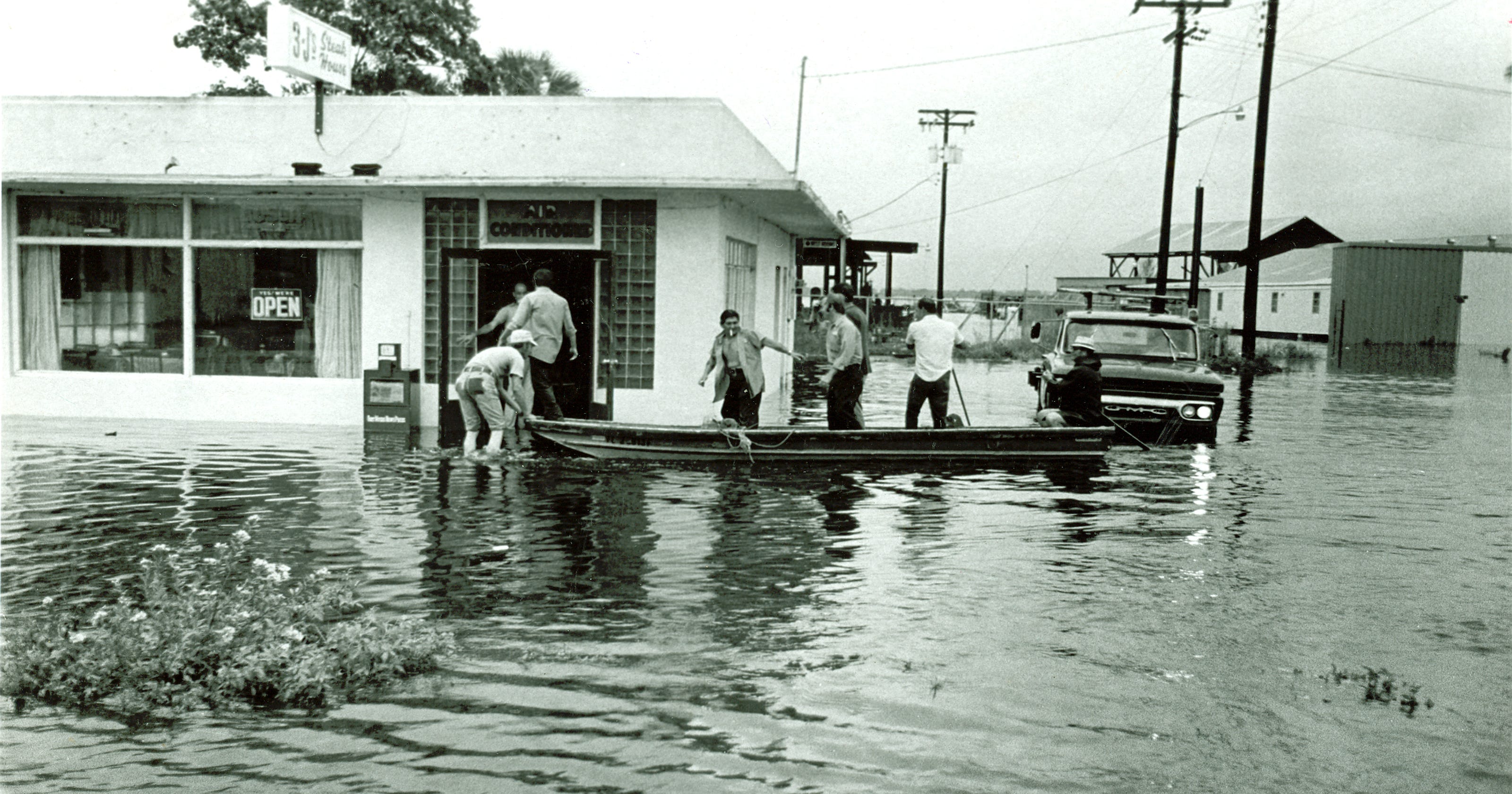 Fort Myers, Cape Coral weather historic flood photos