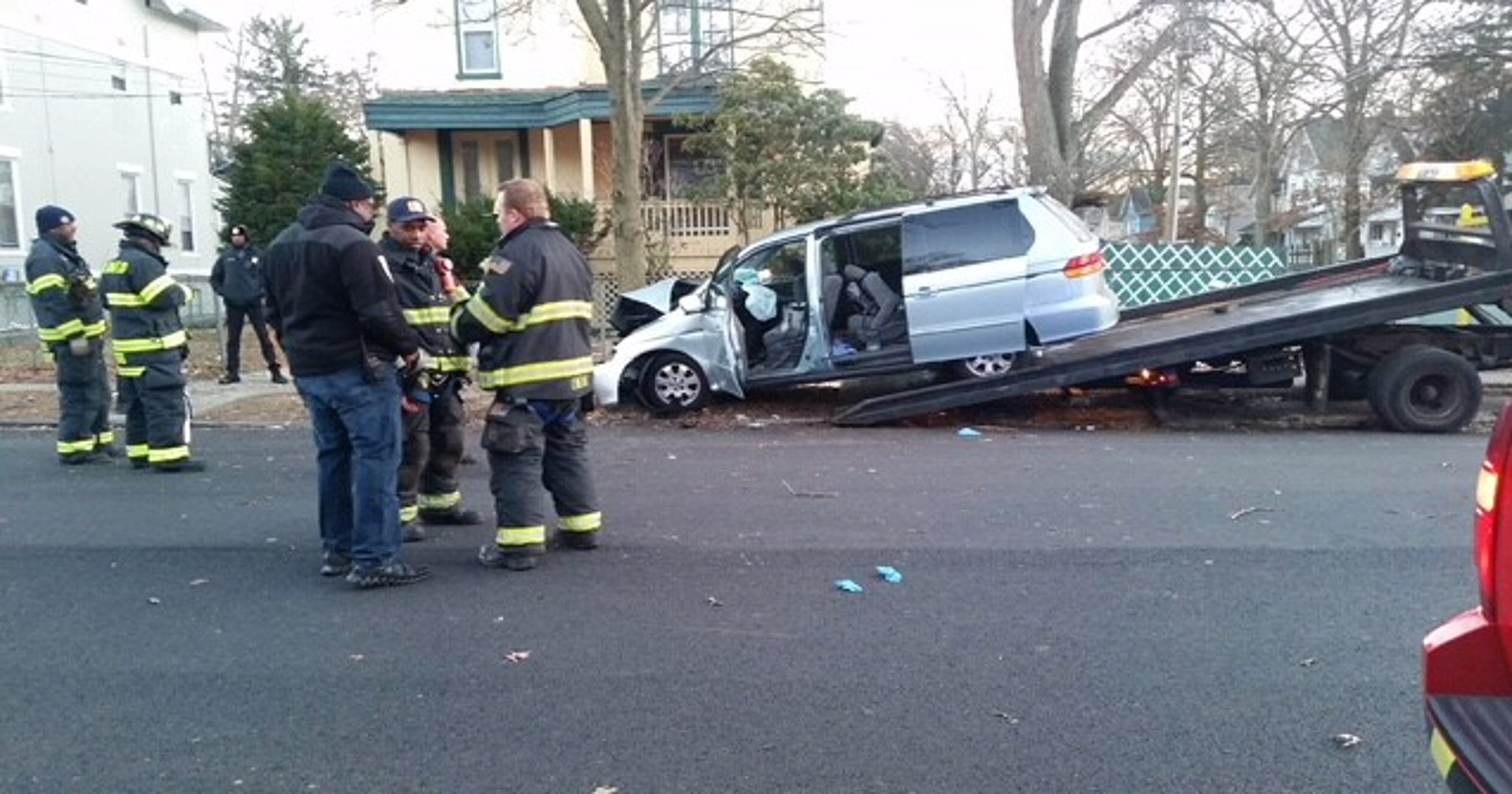 6 people injured in Plainfield crash