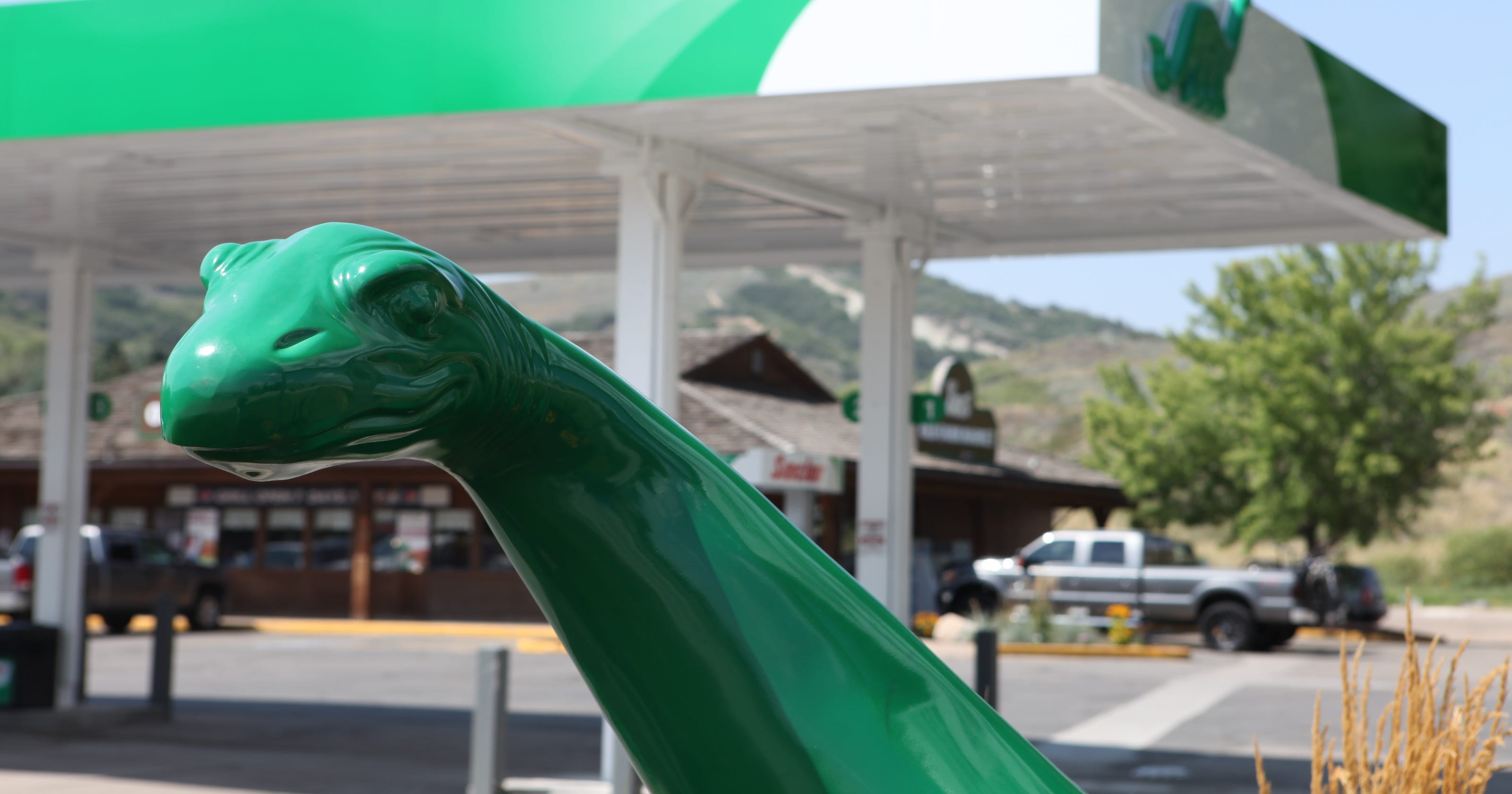 sinclair dino mart