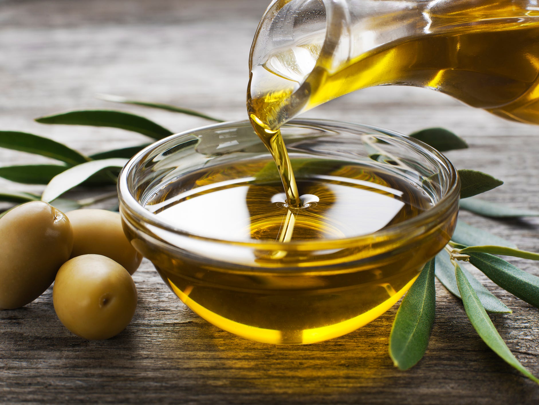 Extra-virgin olive oil protects memory and staves off Alzheimer's disease, according to Temple University researchers.
