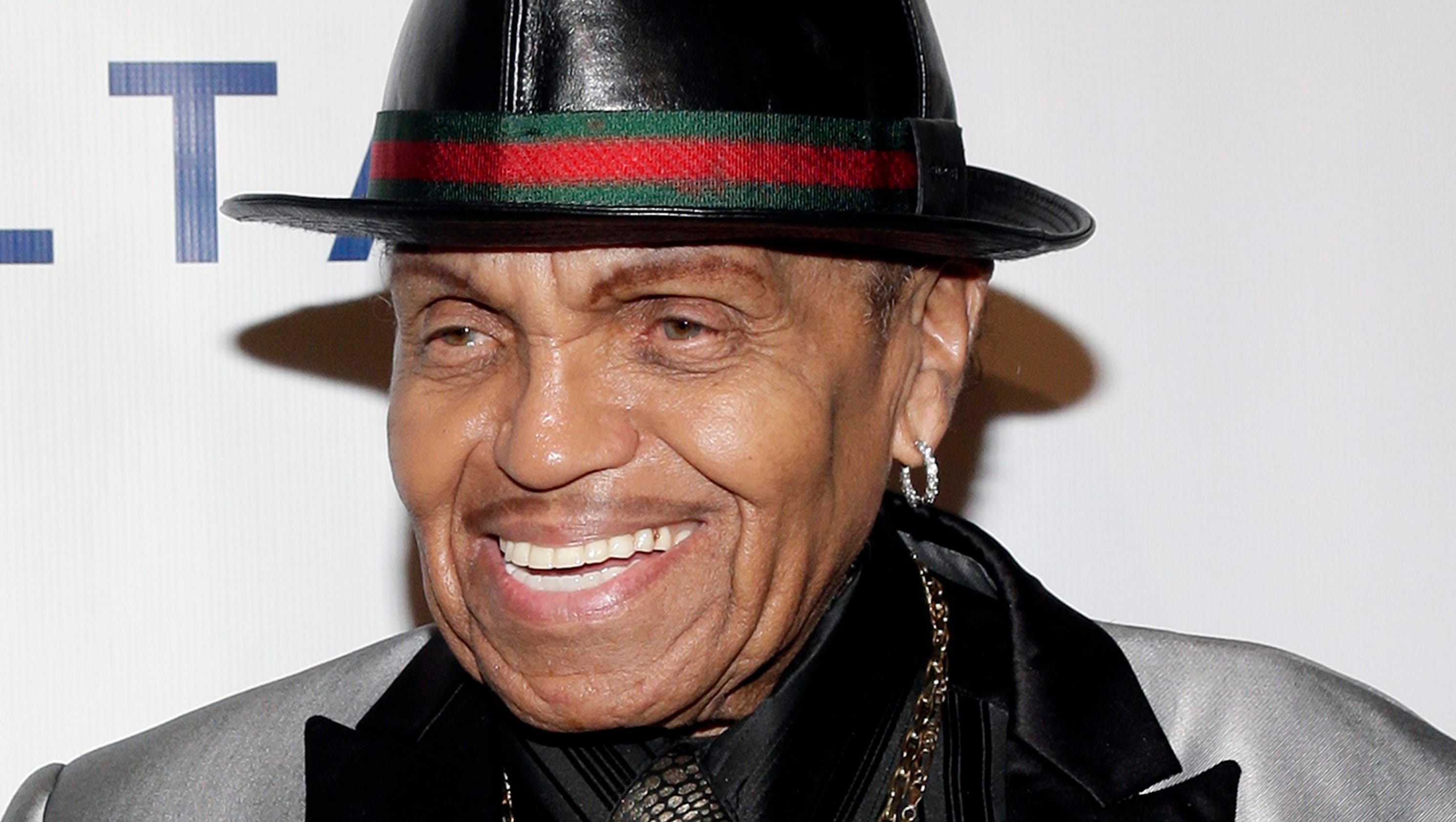 Joe Jackson, patriarch of Jackson family, dies at 89