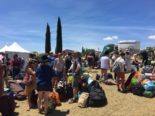 Lots of people for FORM Arcosanti were already waiting