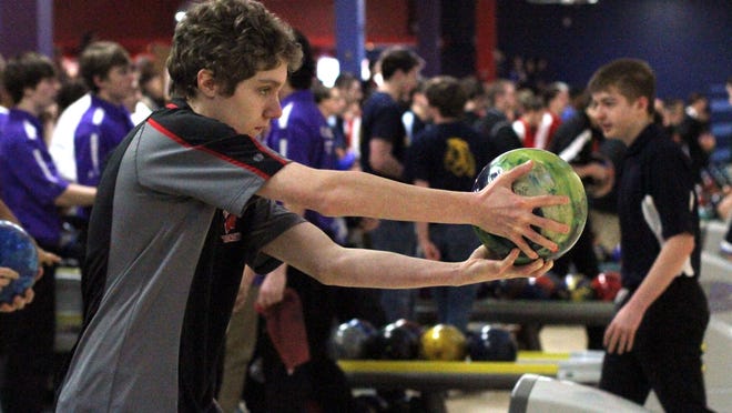 Woodbridge's Kyle Bilawsky bowls in the boys NJSIAA Group bowling finals at Carolier Lanes in North Brunswick.