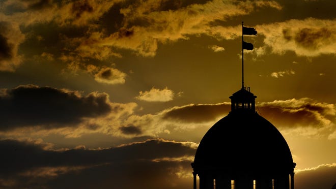 The Alabama Legislature faces major issues as it begins the 2015 Regular Session