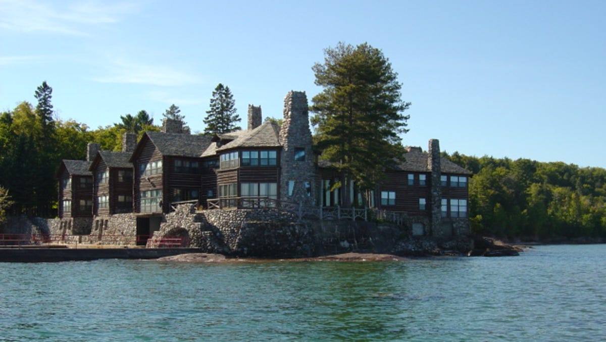This Michigan Mansion With 26 Bedrooms Could Be Yours For 19 5m