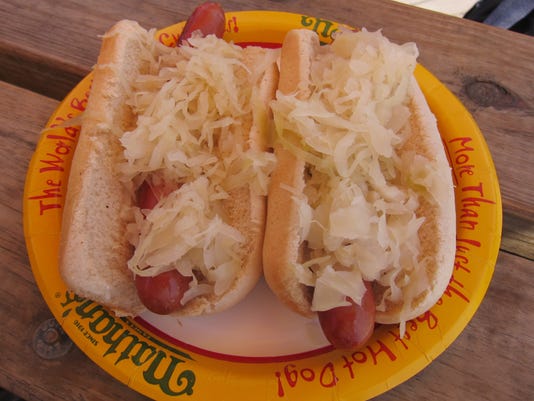 1373493194000-XXX-Great-American-Bites-Nathan-s-Famous-hot-dogs-02-3199-1307101754_4_3.jpg