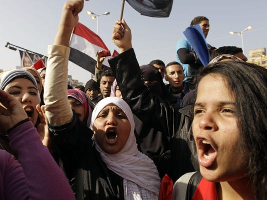 Egypt S Women Brandish Knives At Sex Assault Protests