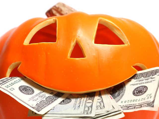 Halloween Spending Us Cities That Invest Heavily In Haunted Holiday