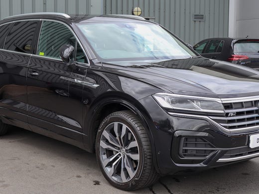2. Volkswagen Touareg<p><strong>• Average days on lot:</strong> 194.1<br /><strong>• 2018 sales:</strong> 2,022<br /><strong>• 2017 sales:</strong> 3,545<br /><strong>• Starting at:</strong> N/A</p>