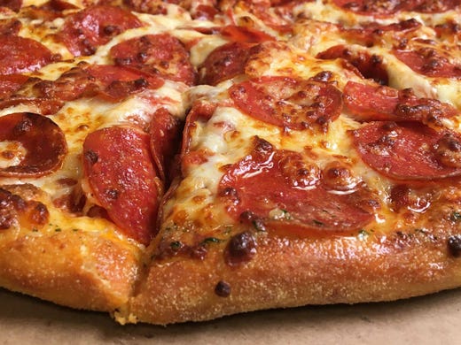 <strong>Domino&#39;s:&nbsp;</strong><strong>Pepperoni pizza</strong>